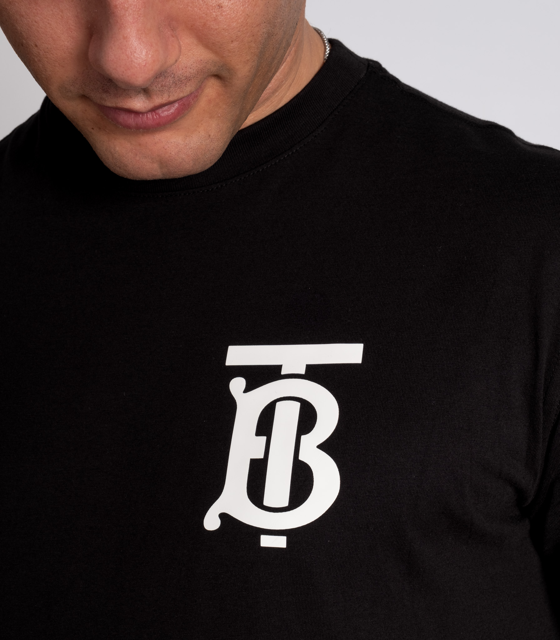BURBERRY SİYAH LOGO BASKILI T-SHIRT - Görsel 2